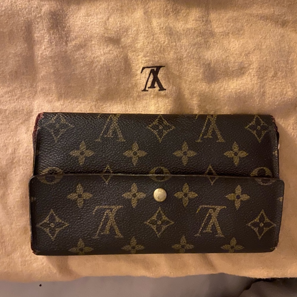 Louis Vuitton long Waller